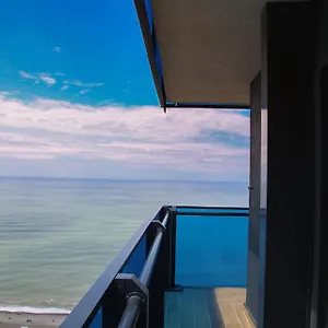orbi-twin-towers-aparthotel-with-sea-view.batumihotels.net/