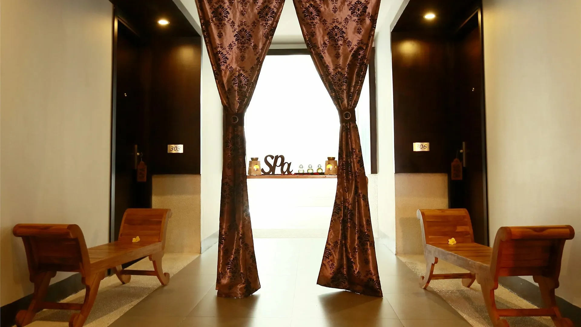B Hotel Bali & Spa Denpasar  Denpasar (Bali)